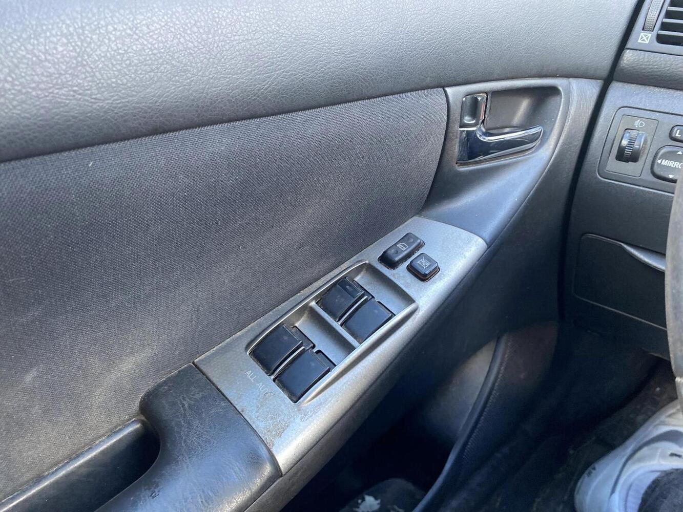 Toyota Corolla vaihtoauto