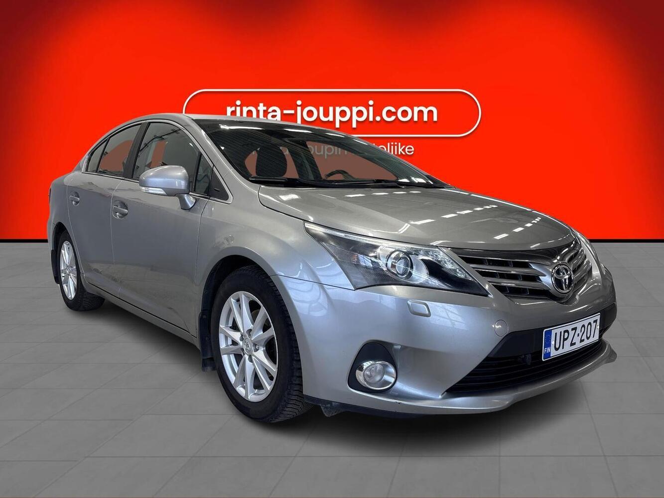 Toyota Avensis vaihtoauto