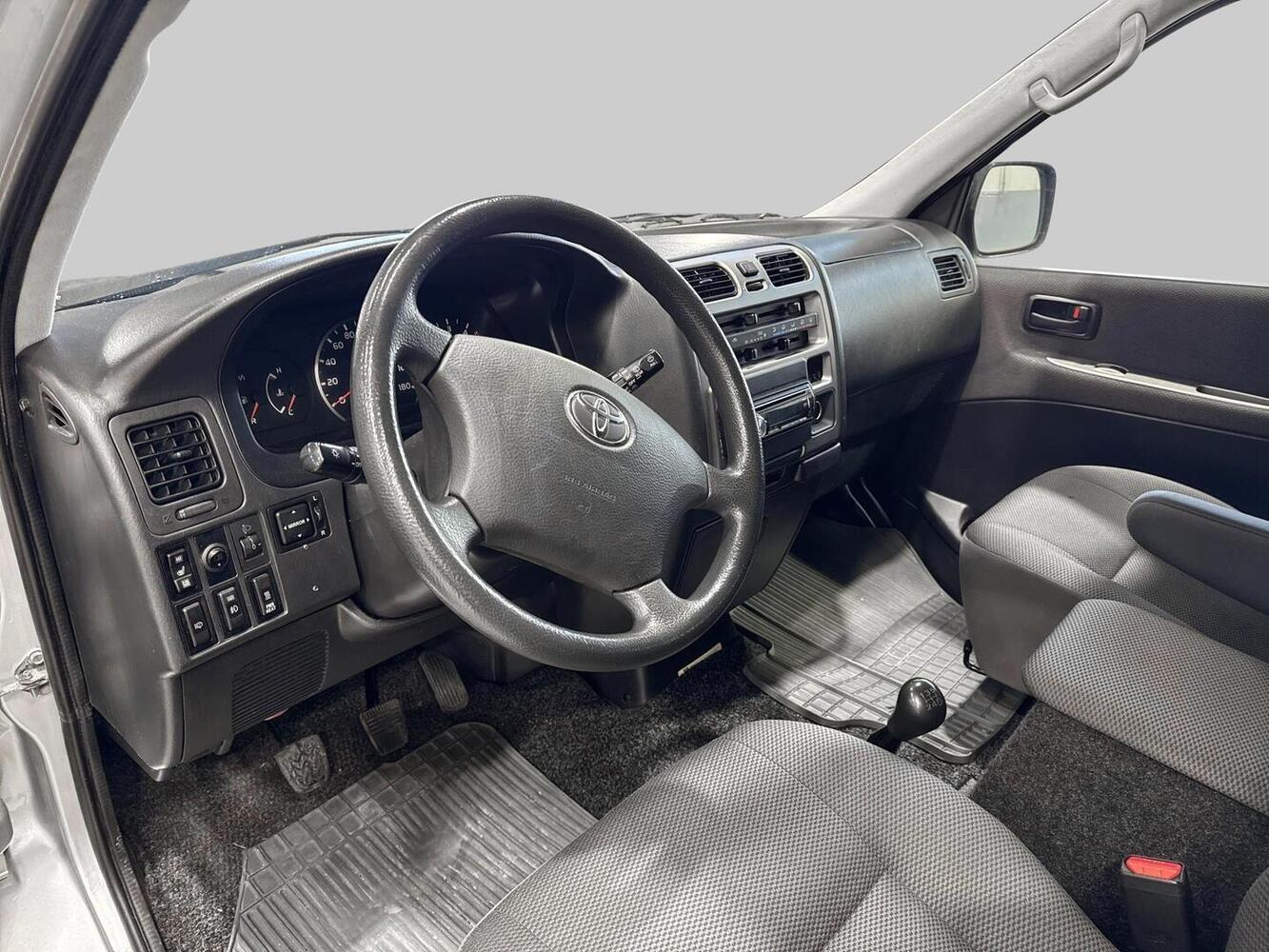 Toyota Hiace vaihtoauto