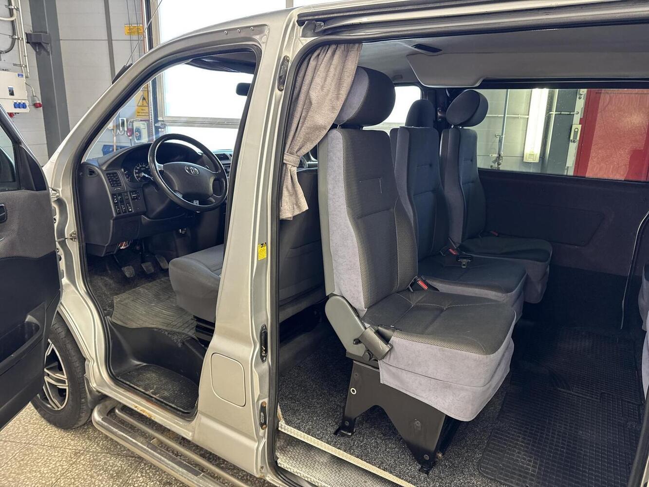 Toyota Hiace vaihtoauto