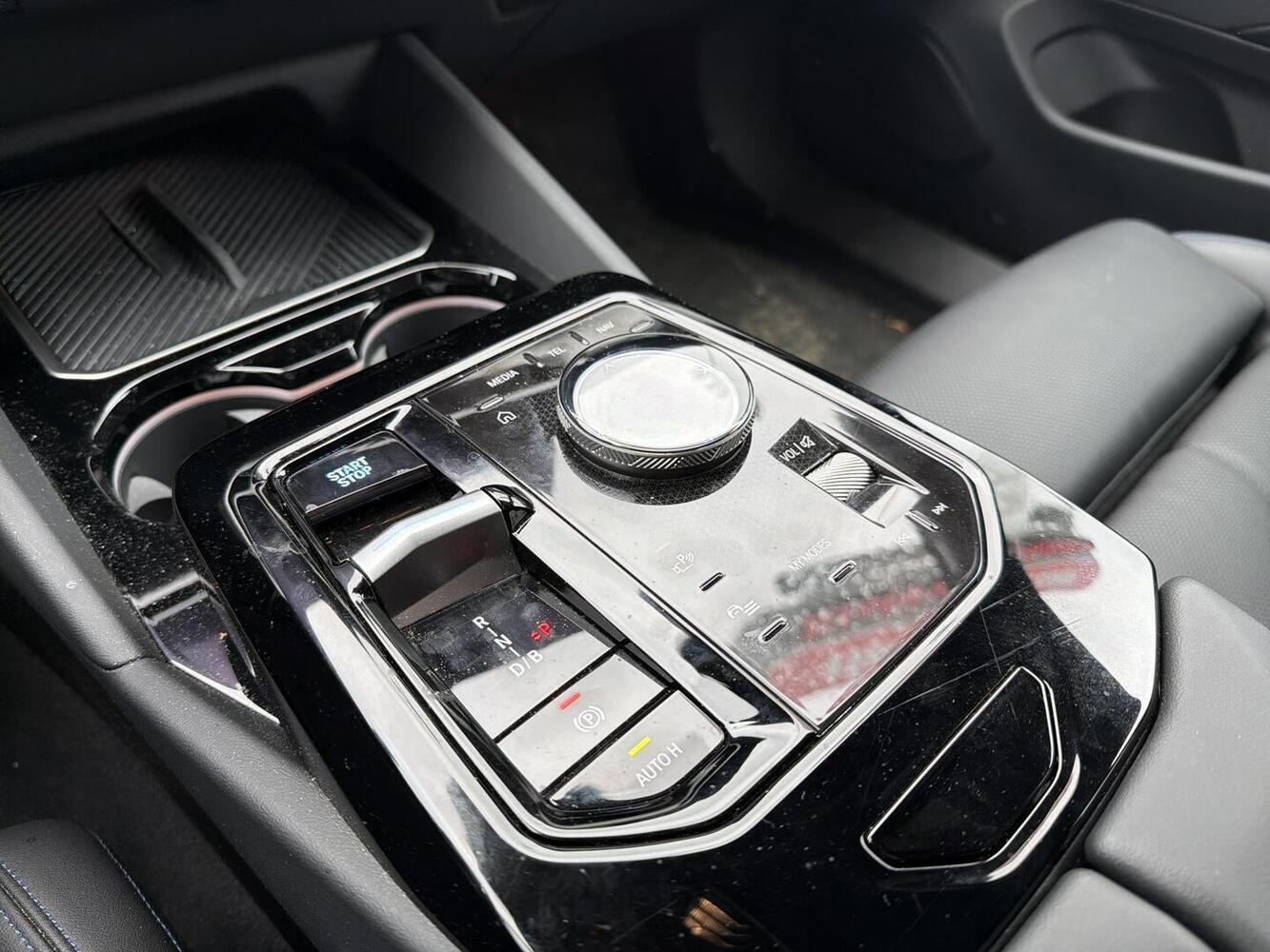 BMW i5 vaihtoauto