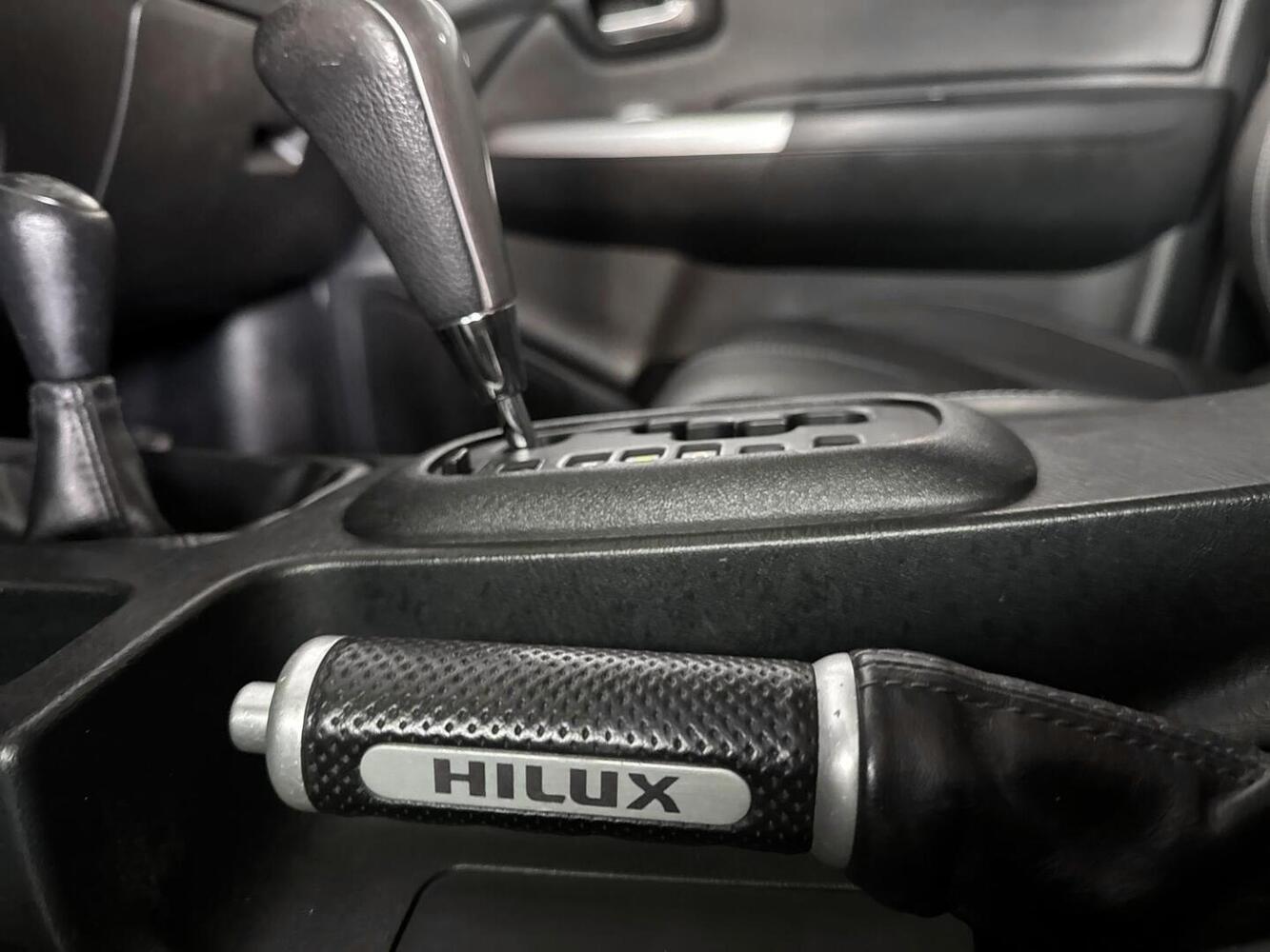 Toyota Hilux vaihtoauto