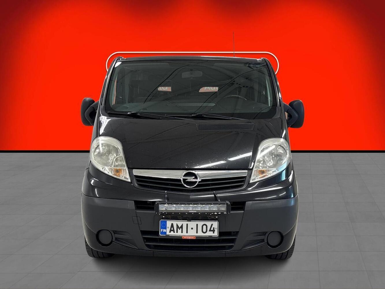Opel Vivaro vaihtoauto