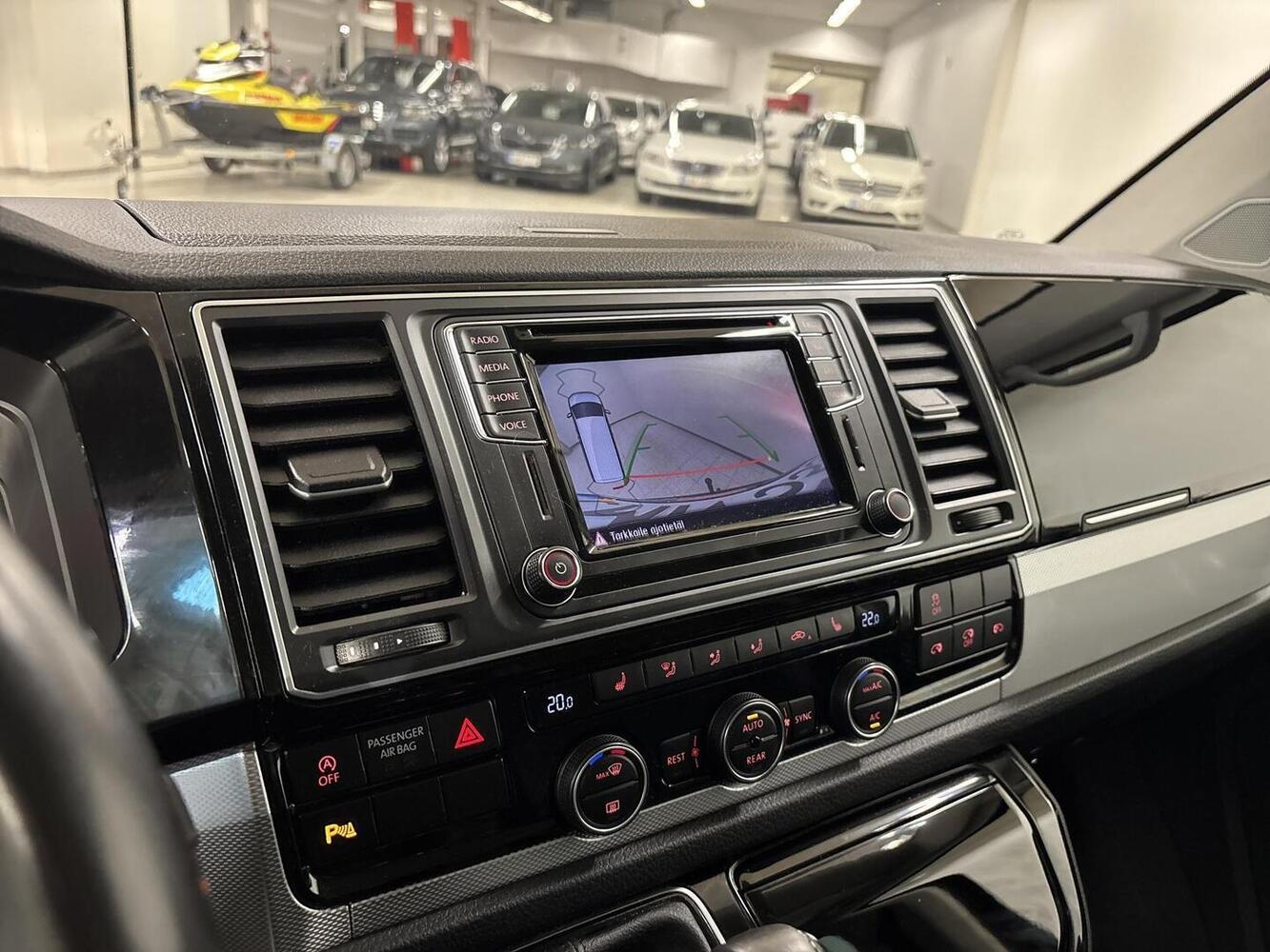 Volkswagen Multivan vaihtoauto