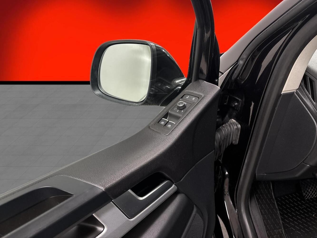 Volkswagen Multivan vaihtoauto