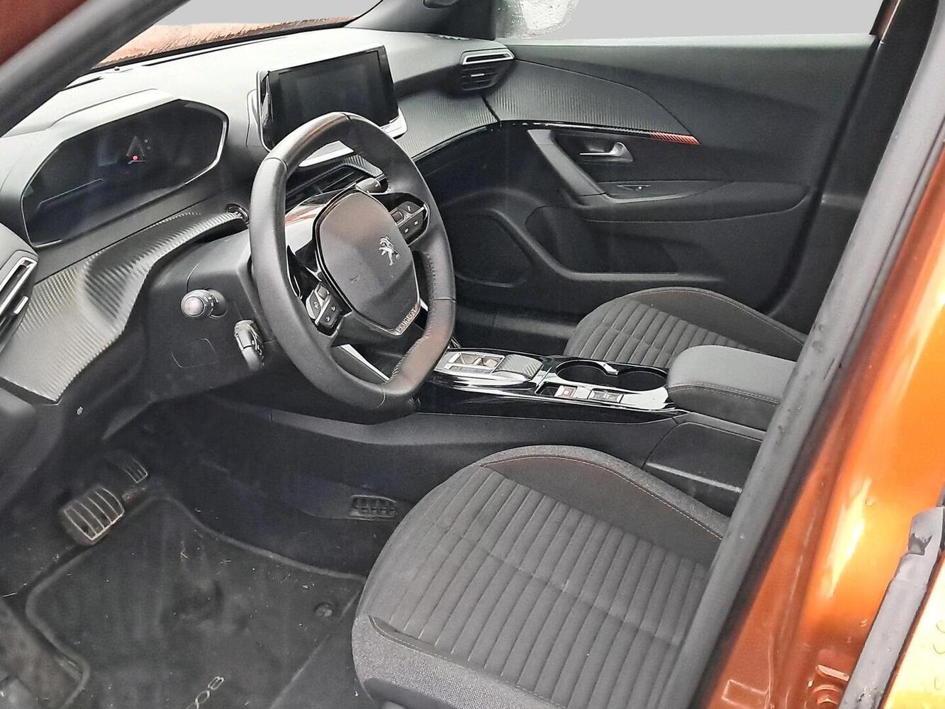 Peugeot e-2008 vaihtoauto