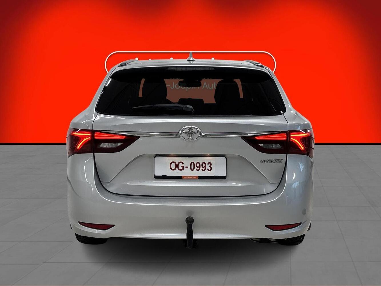 Toyota Avensis vaihtoauto