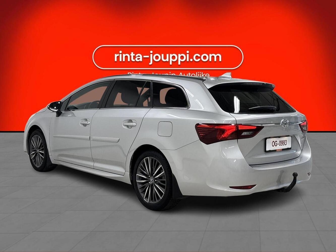 Toyota Avensis vaihtoauto