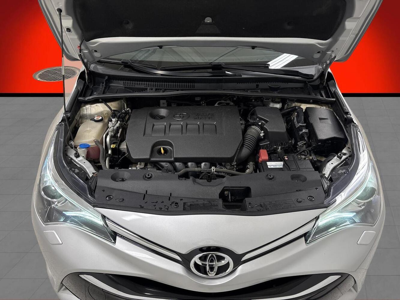 Toyota Avensis vaihtoauto