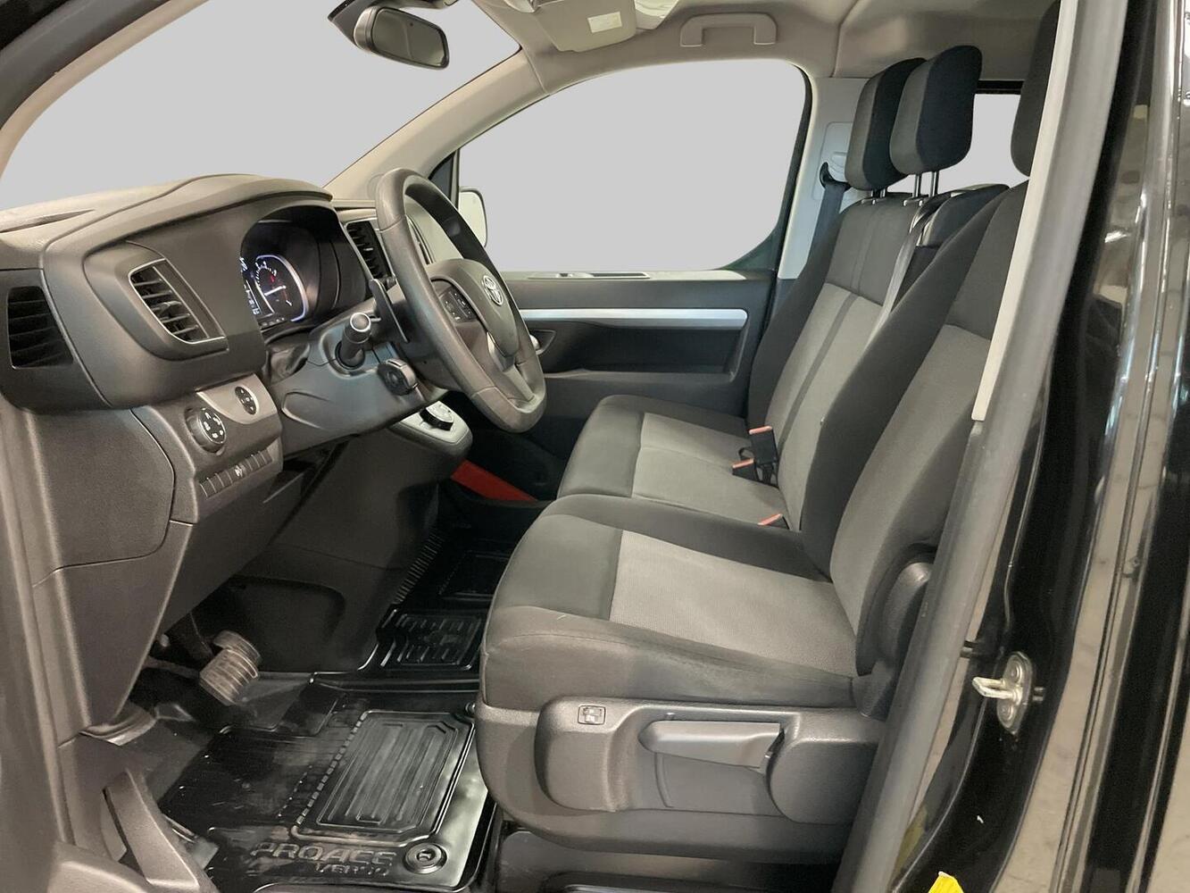 Toyota Proace Verso vaihtoauto
