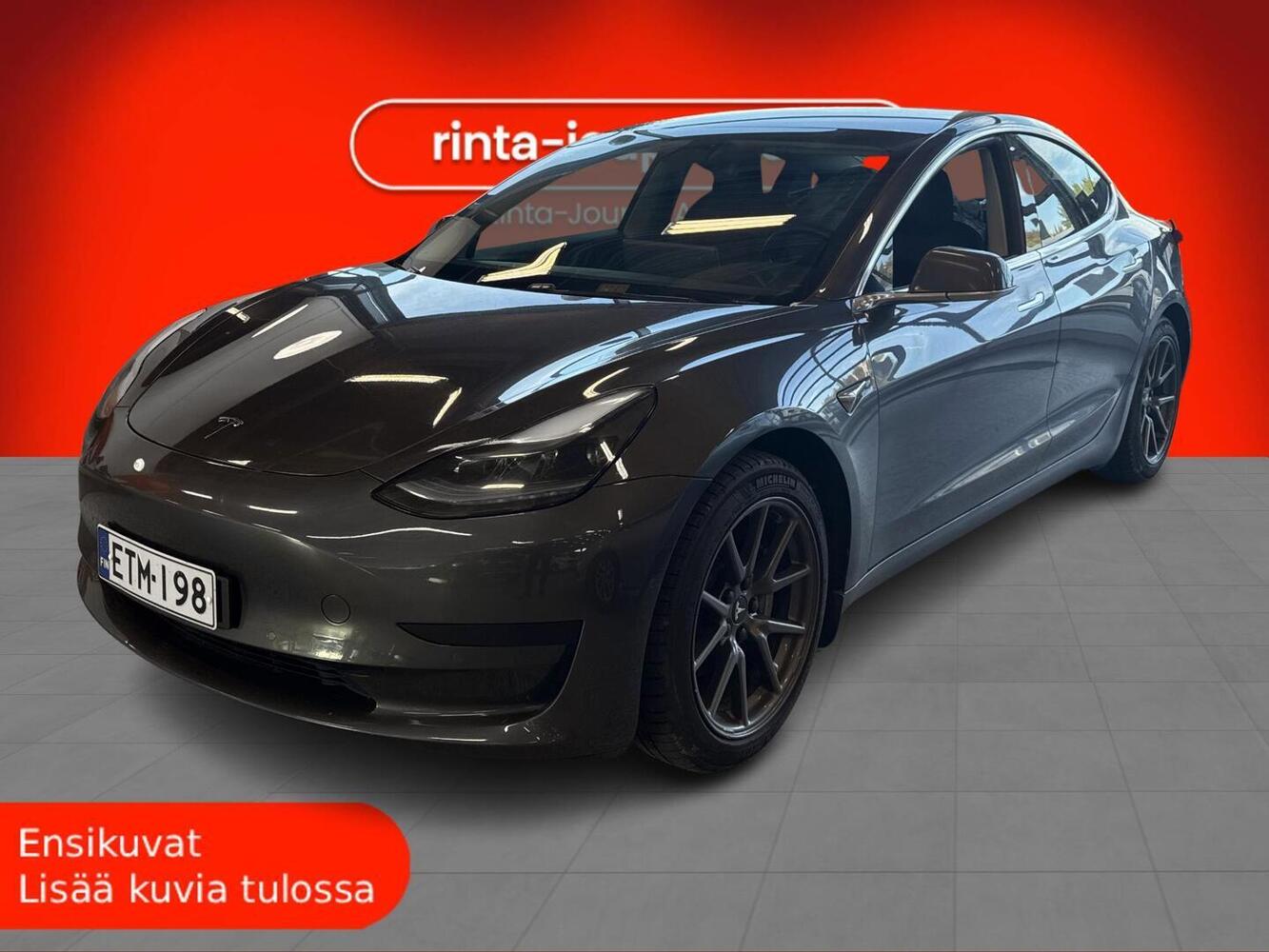 Tesla Model 3 vaihtoauto