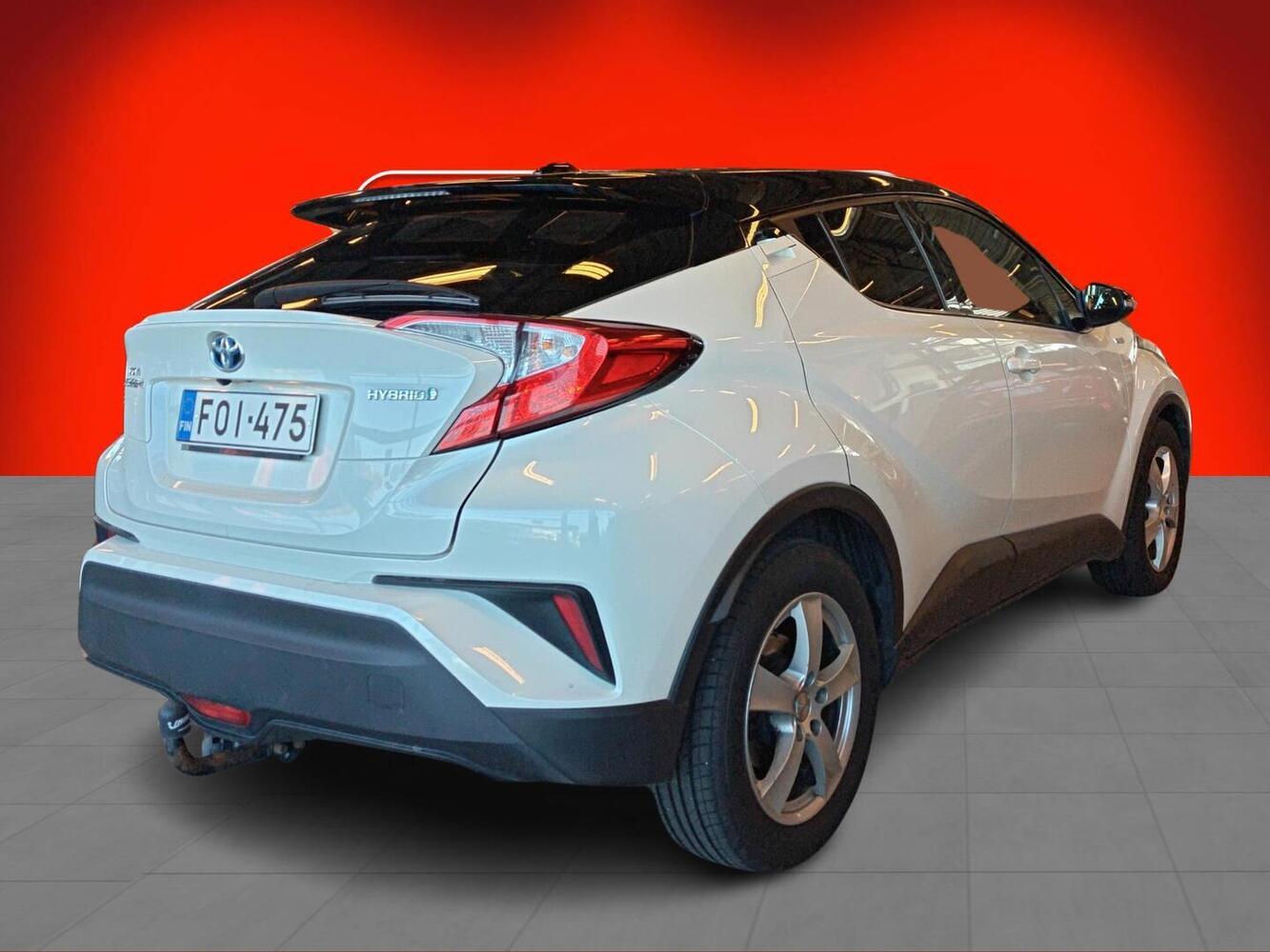 Toyota C-HR vaihtoauto