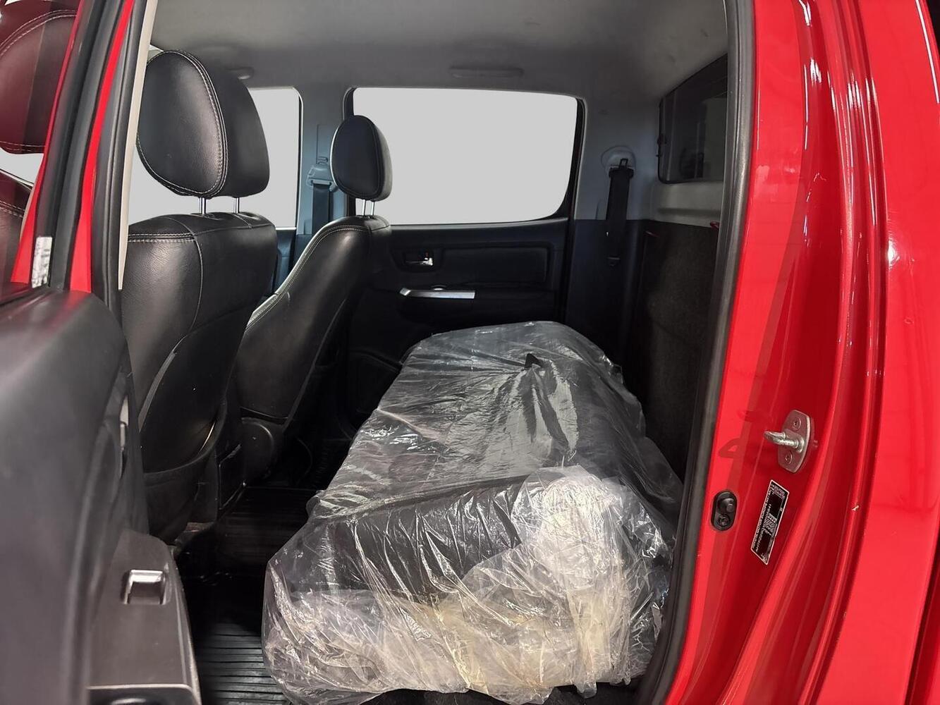 Toyota Hilux vaihtoauto