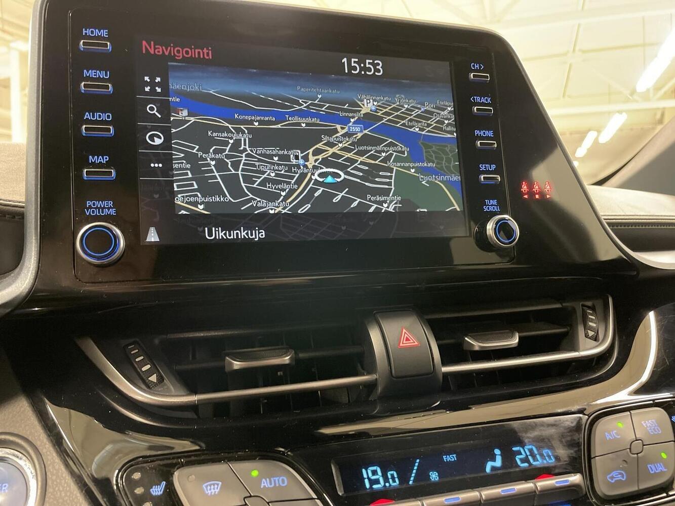 Toyota C-HR vaihtoauto