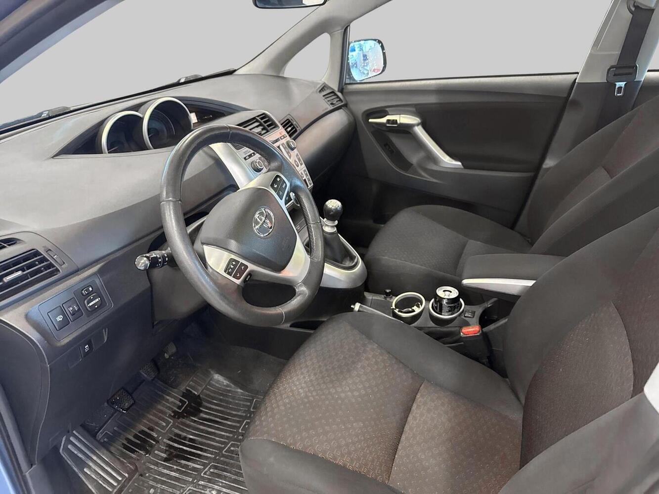 Toyota Verso vaihtoauto