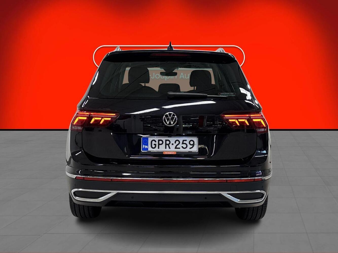Volkswagen Tiguan vaihtoauto