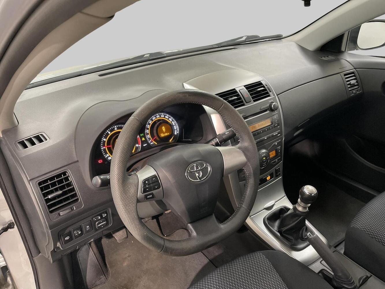 Toyota Corolla vaihtoauto