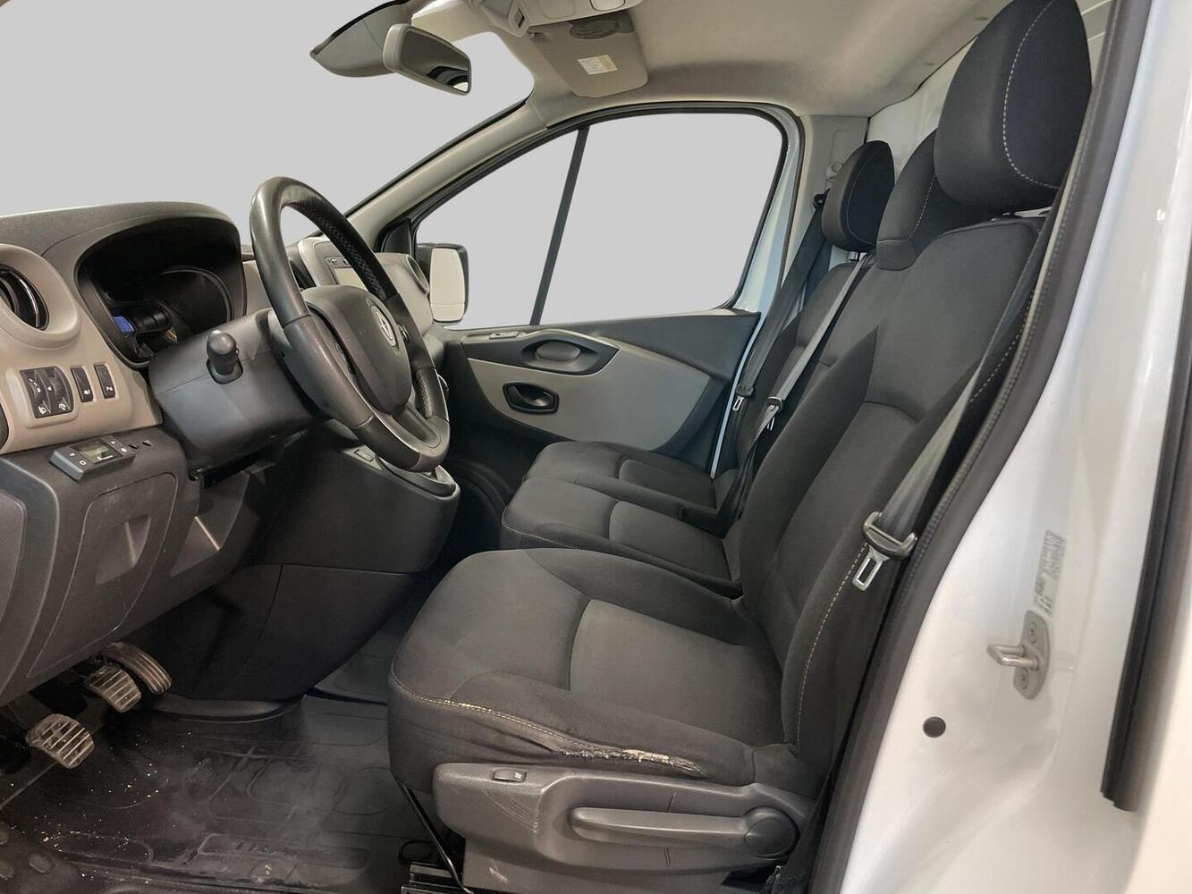 Renault Trafic vaihtoauto