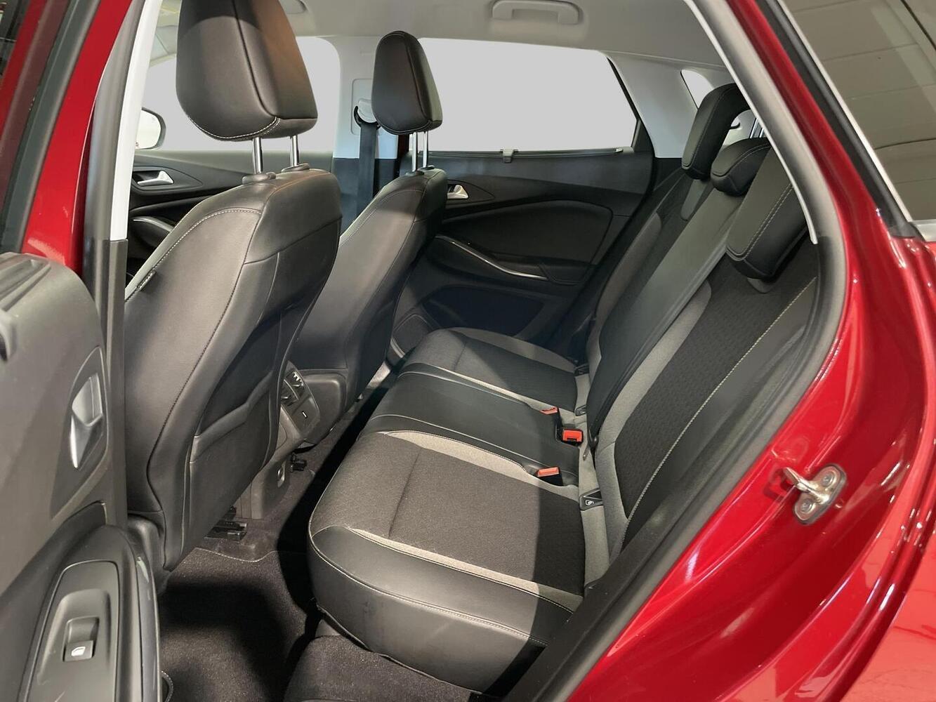 Opel Grandland X vaihtoauto