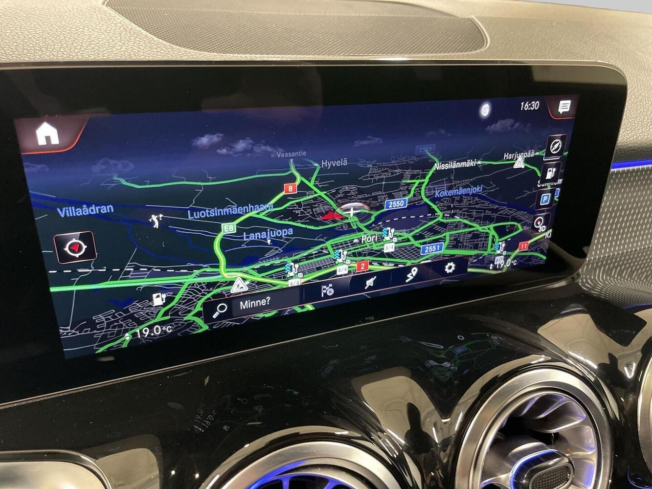 Mercedes-Benz EQB vaihtoauto