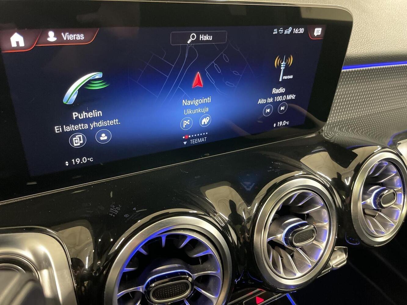 Mercedes-Benz EQB vaihtoauto