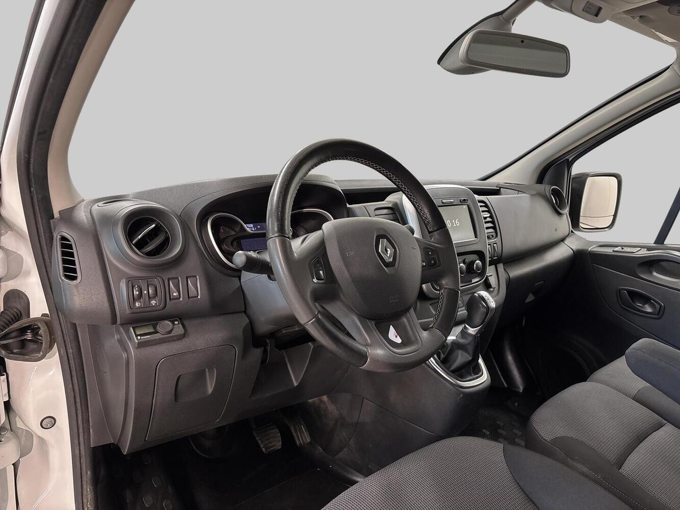 Renault Trafic vaihtoauto