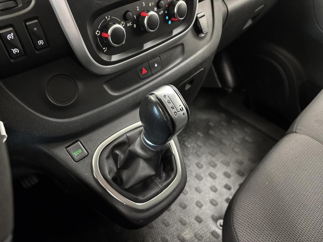 Renault Trafic vaihtoauto