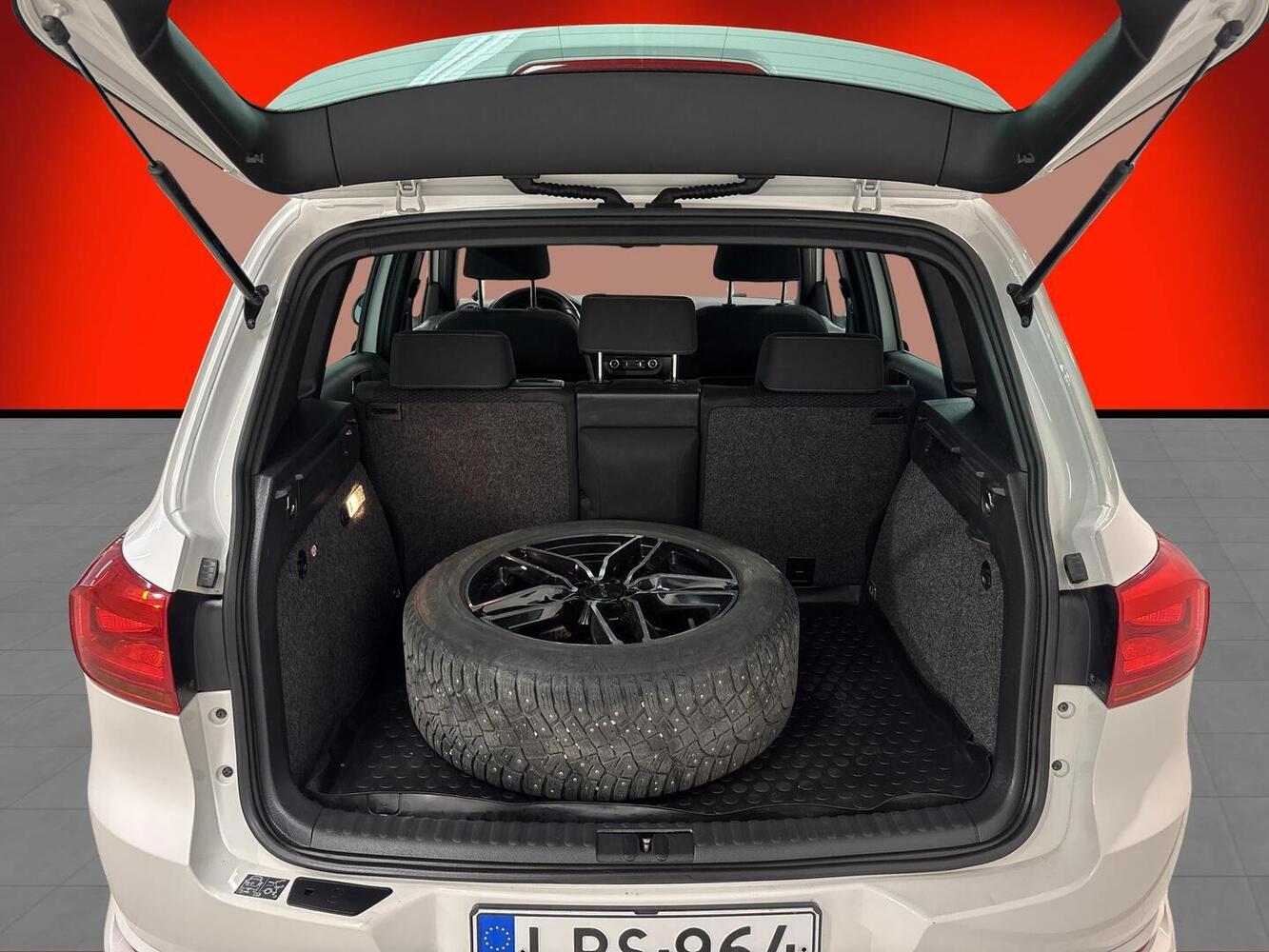 Volkswagen Tiguan vaihtoauto
