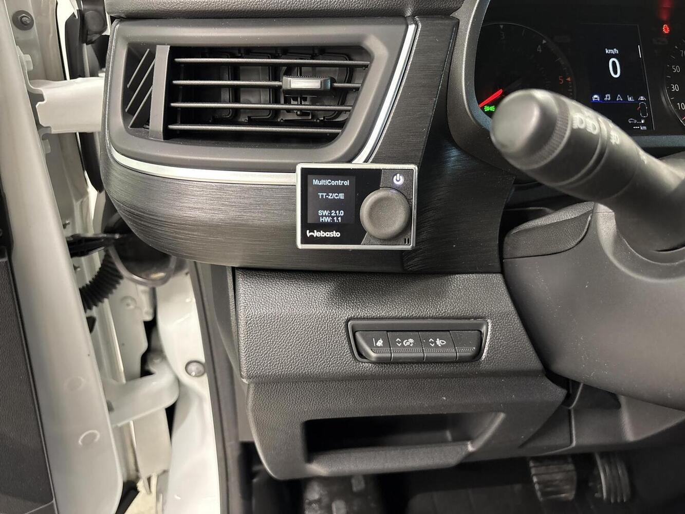 Nissan Primastar vaihtoauto