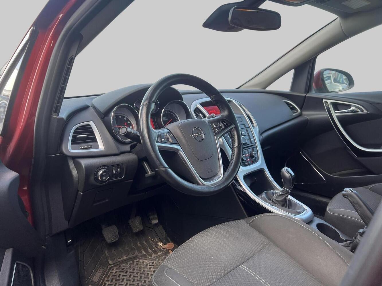 Opel Astra vaihtoauto