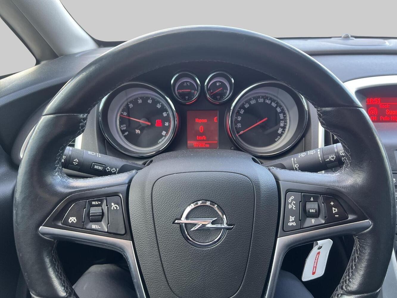 Opel Astra vaihtoauto