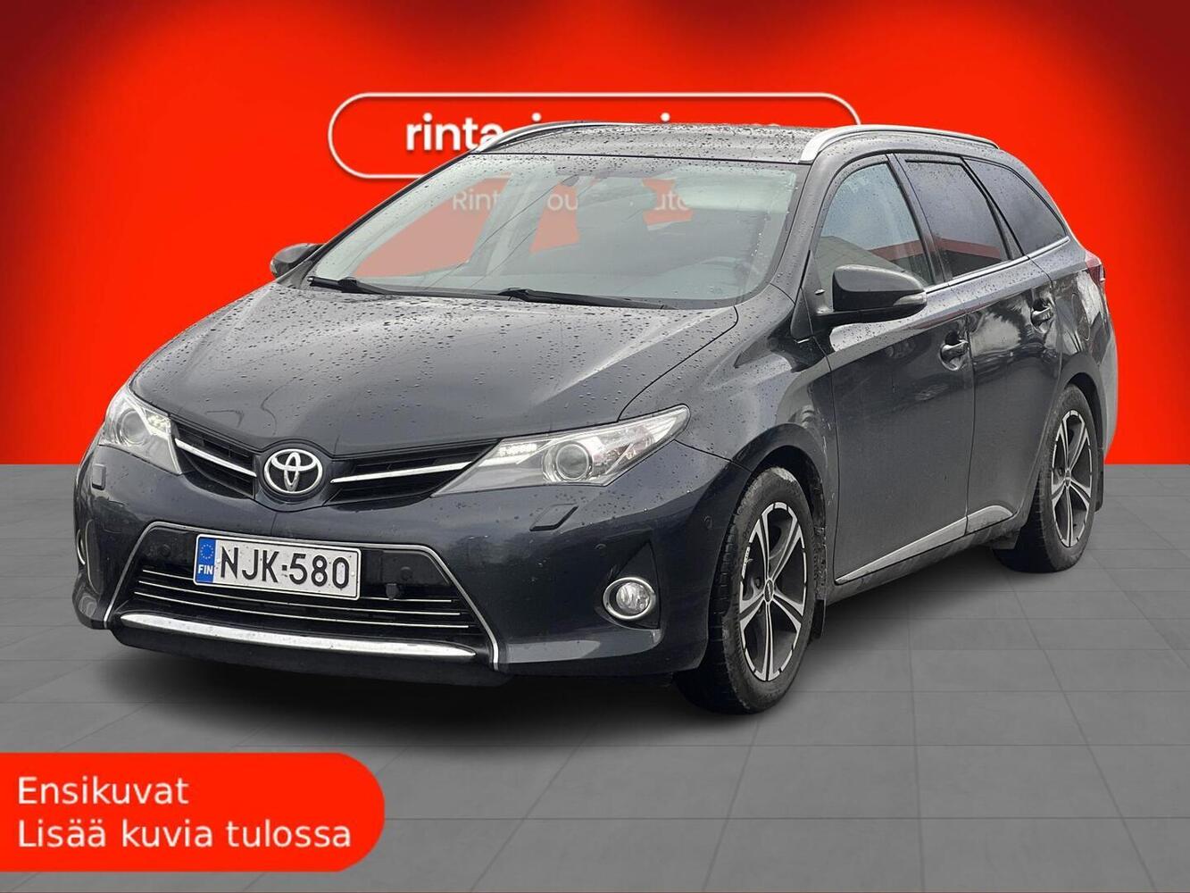 Toyota Auris vaihtoauto