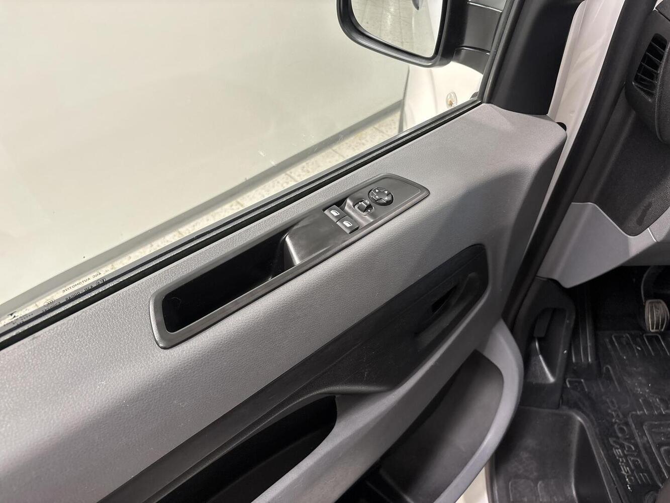 Toyota Proace Verso vaihtoauto