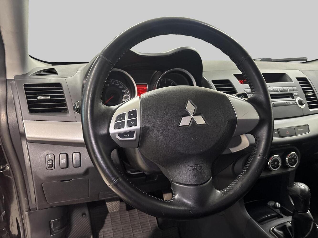 Mitsubishi Lancer vaihtoauto