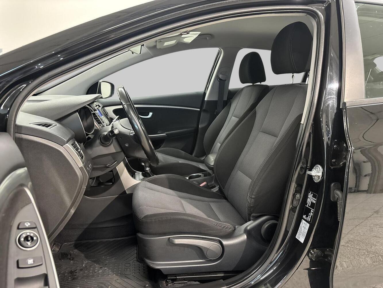 Hyundai i30 5d vaihtoauto