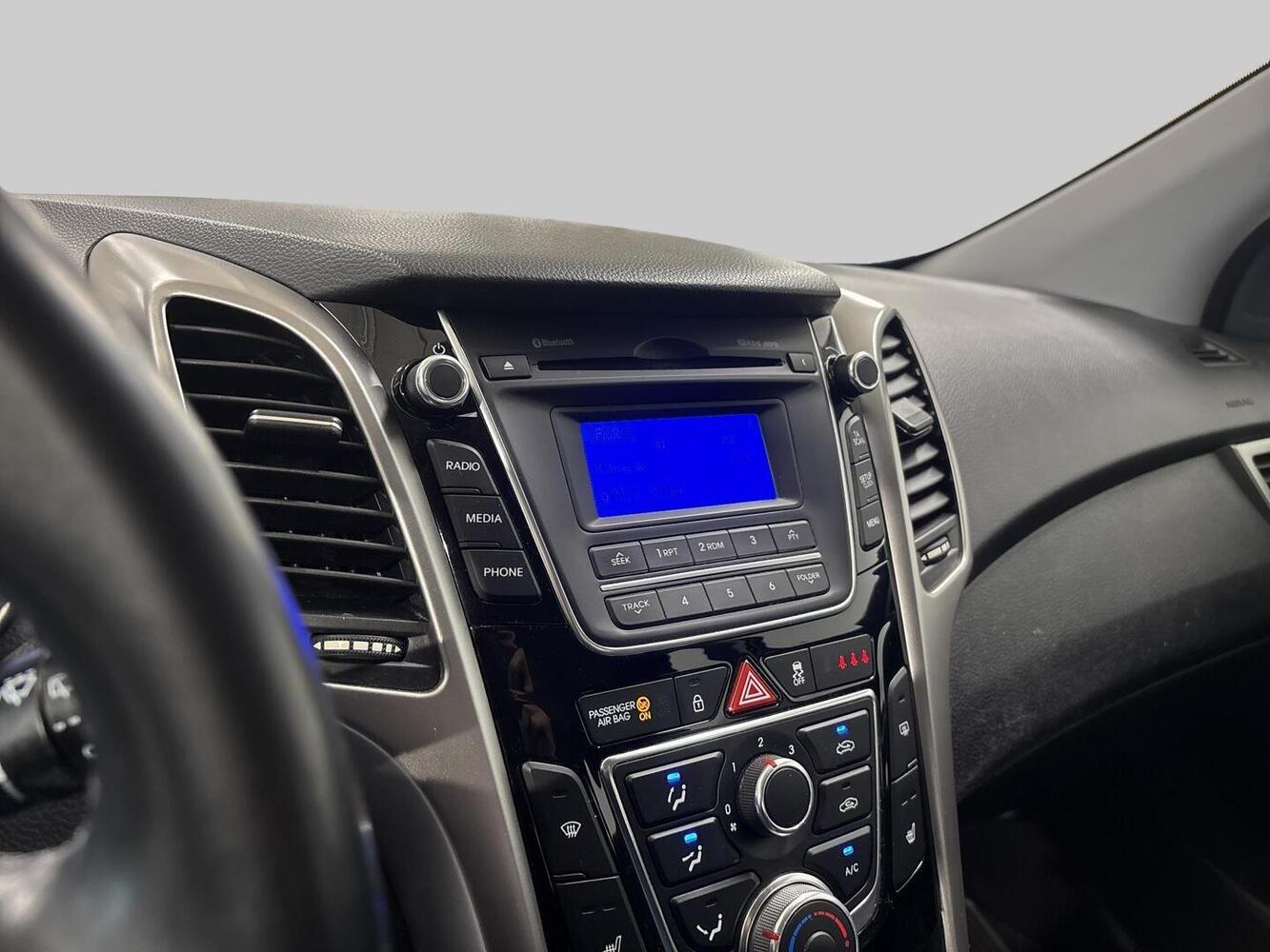 Hyundai i30 5d vaihtoauto