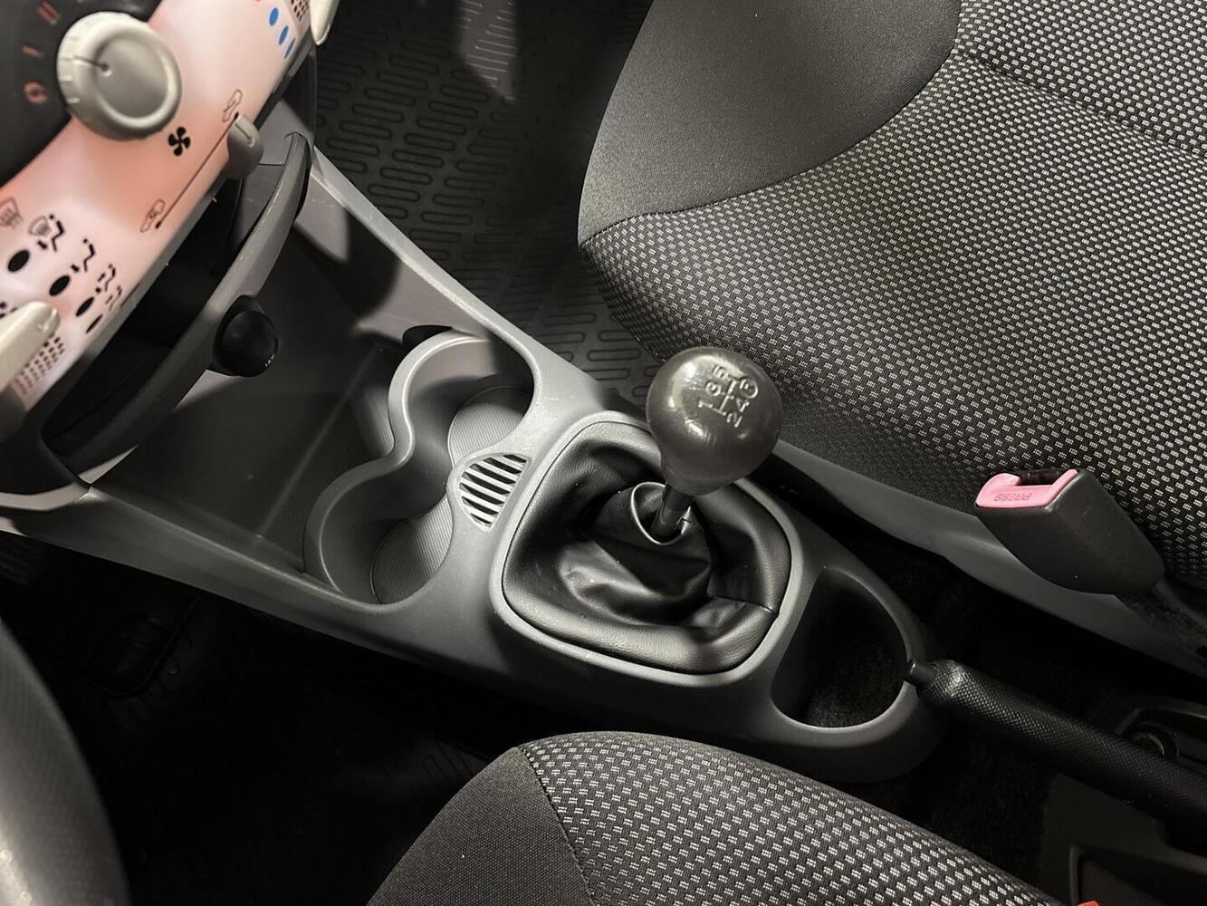 Toyota AYGO vaihtoauto