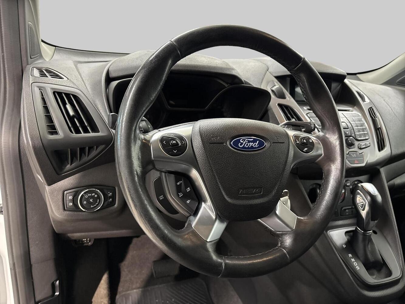 Ford Grand Tourneo Connect vaihtoauto
