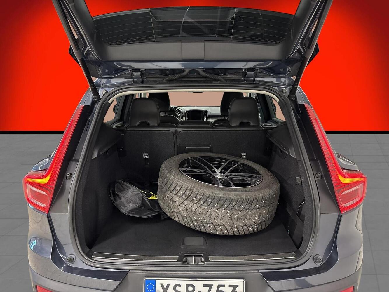 Volvo XC40 vaihtoauto