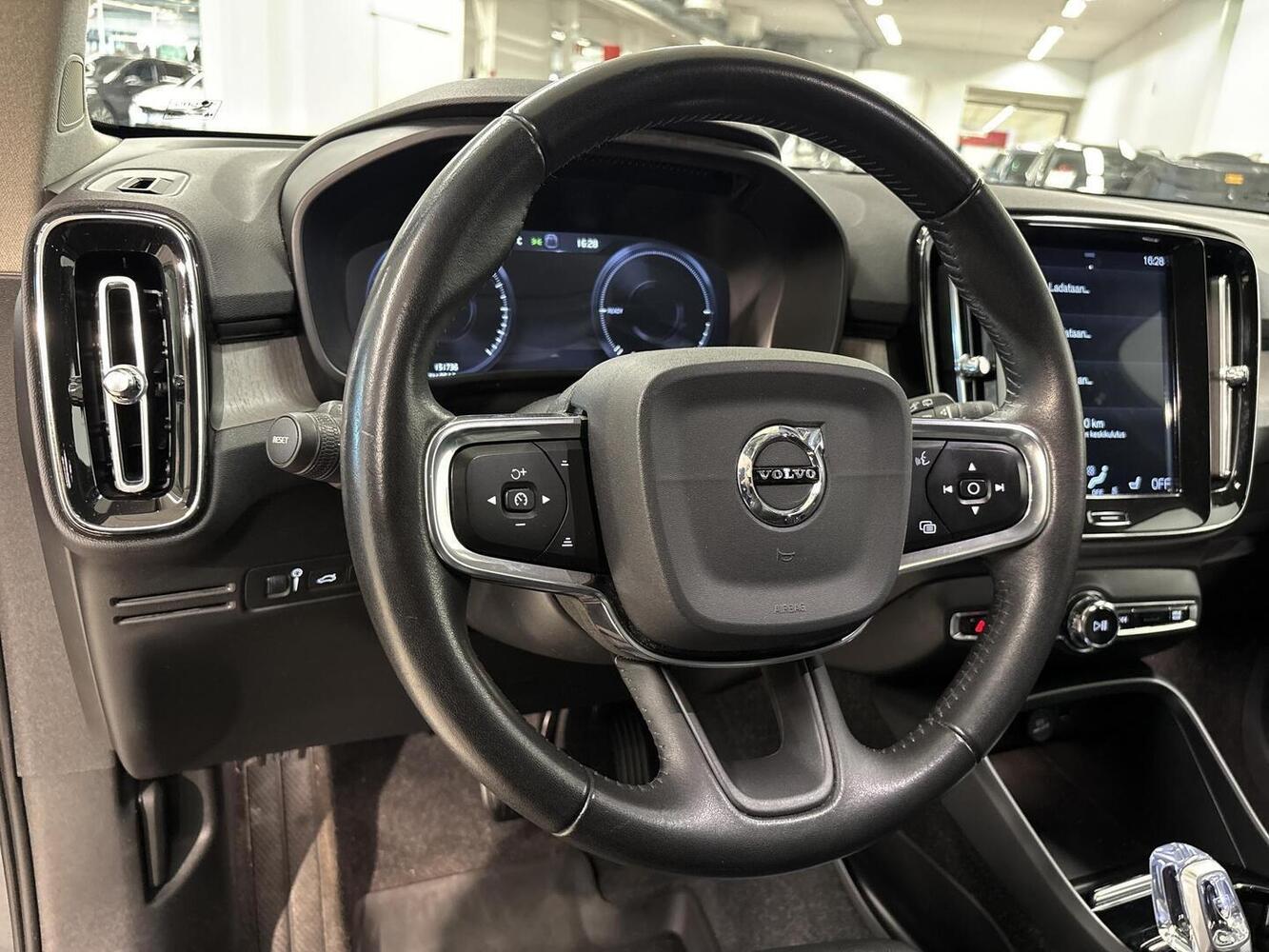 Volvo XC40 vaihtoauto