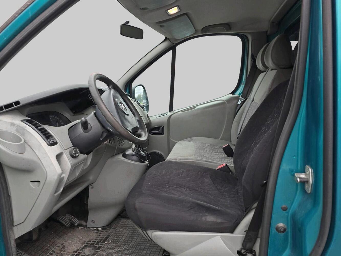 Opel Vivaro vaihtoauto