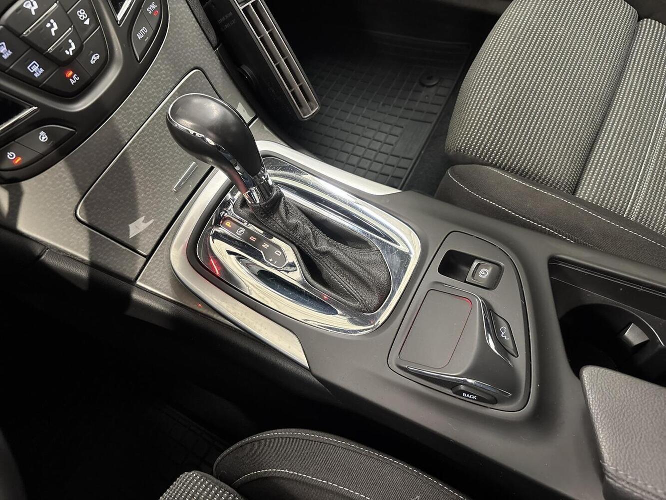 Opel Insignia vaihtoauto