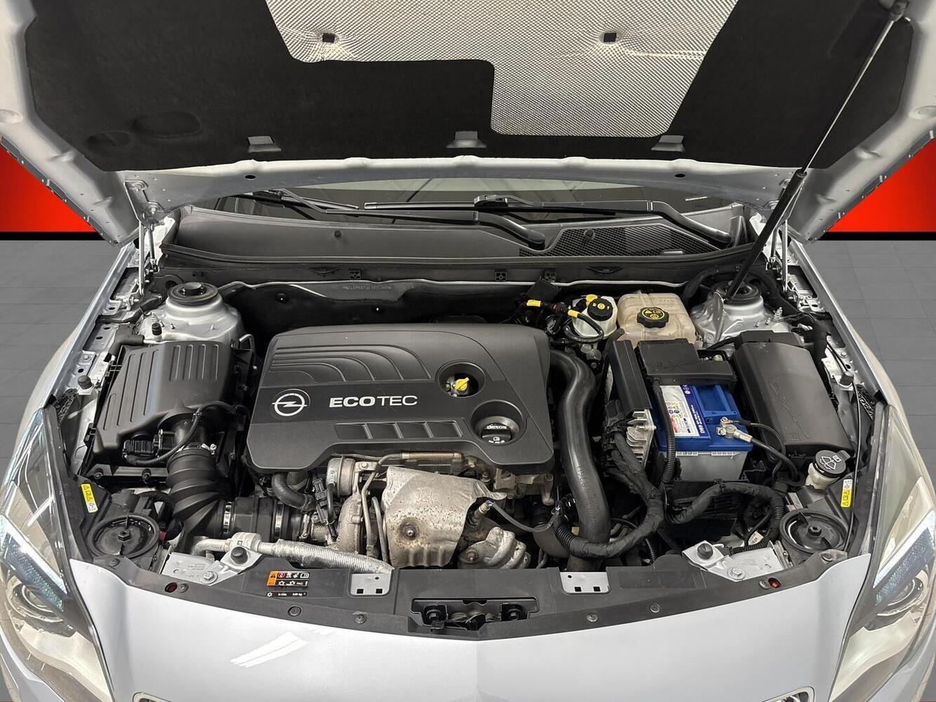 Opel Insignia vaihtoauto