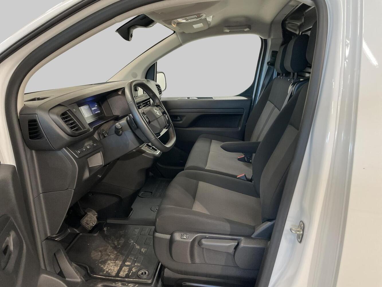 Opel Vivaro vaihtoauto