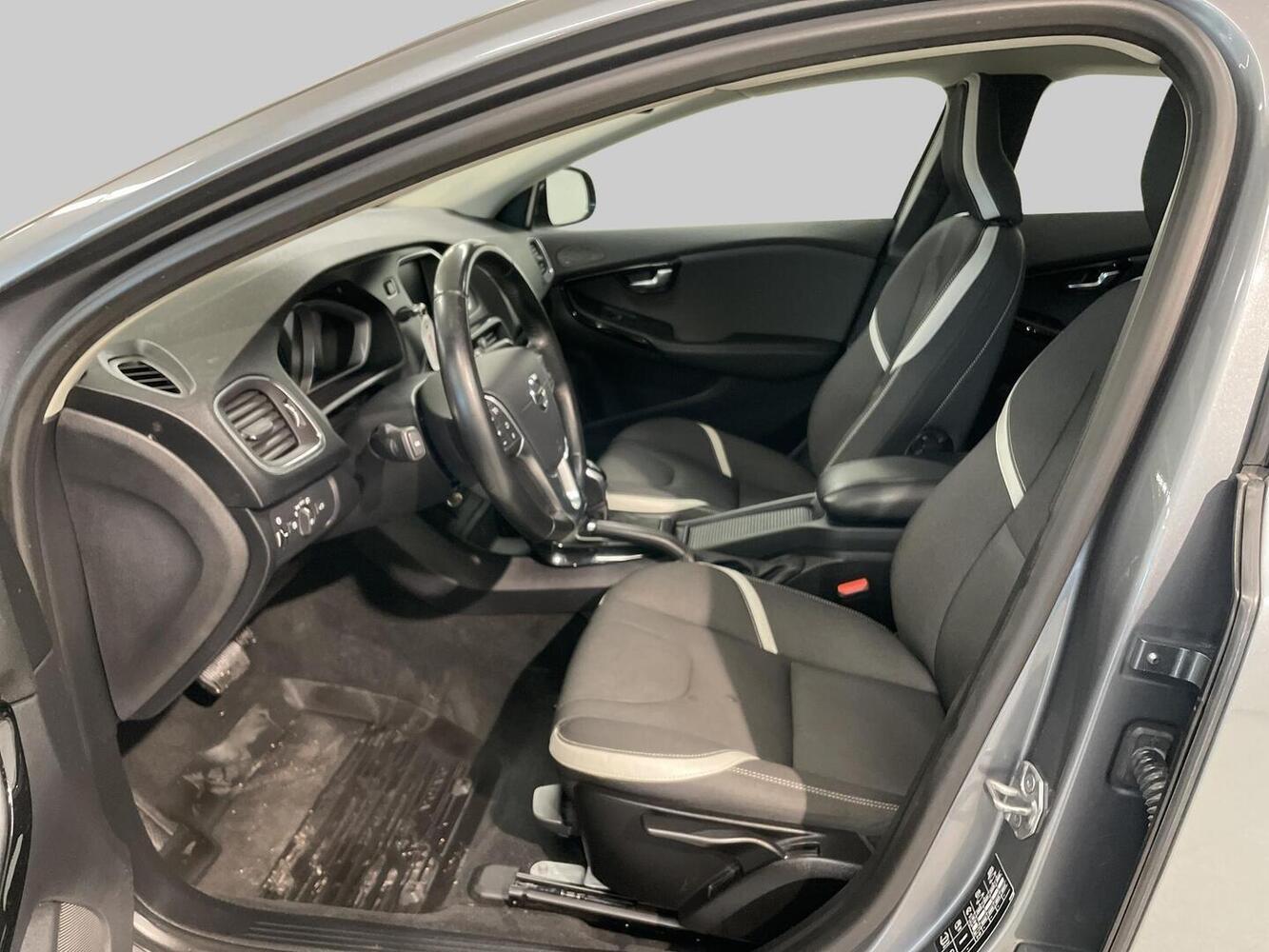 Volvo V40 vaihtoauto