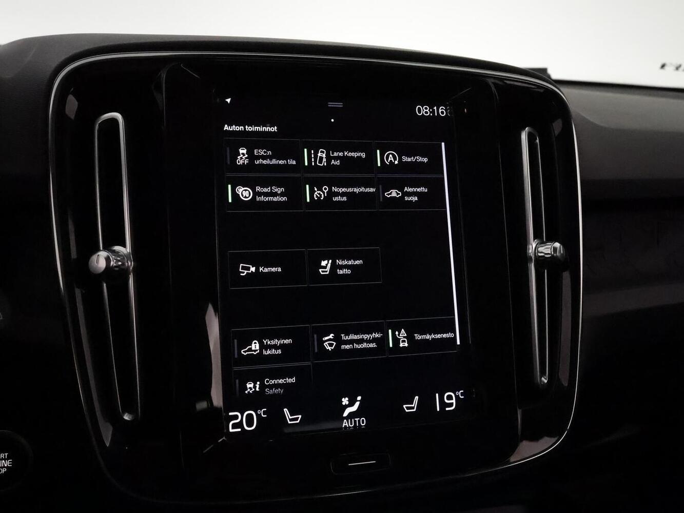 Volvo XC40 vaihtoauto