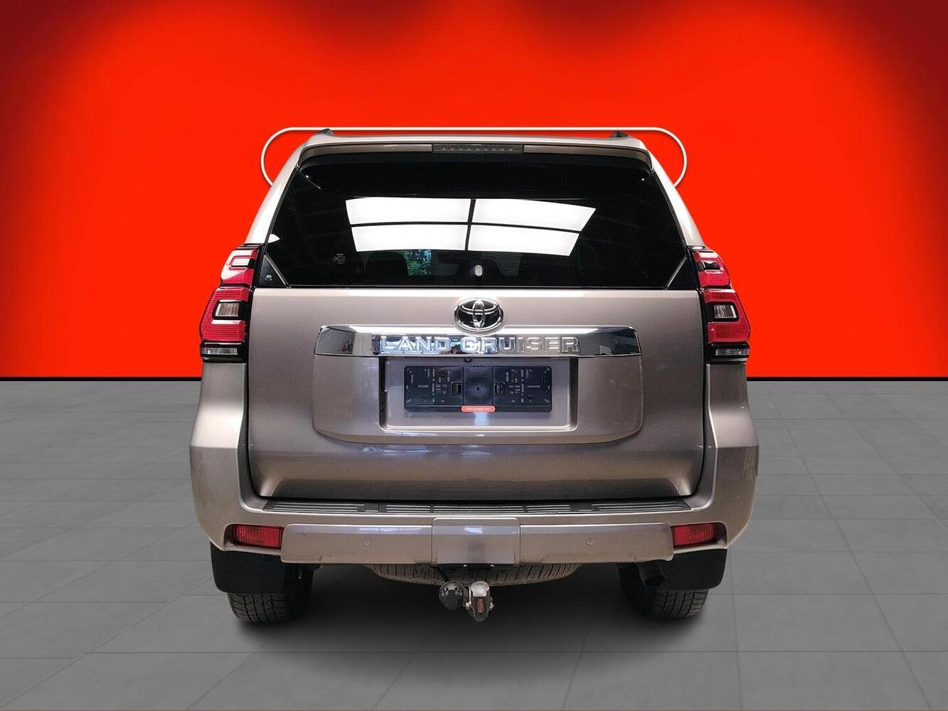Toyota Land Cruiser vaihtoauto