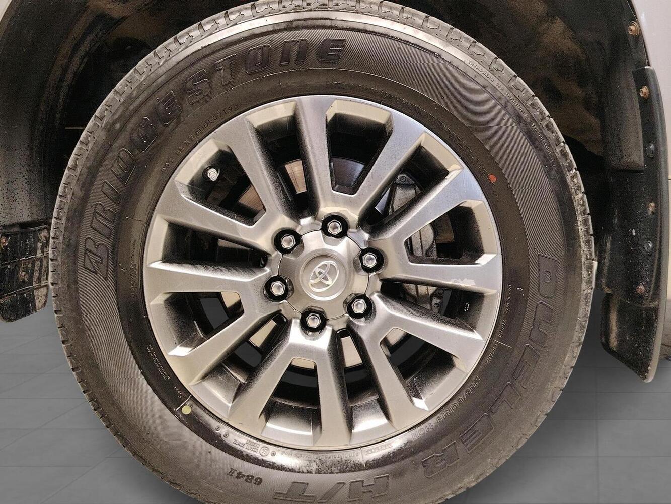 Toyota Land Cruiser vaihtoauto