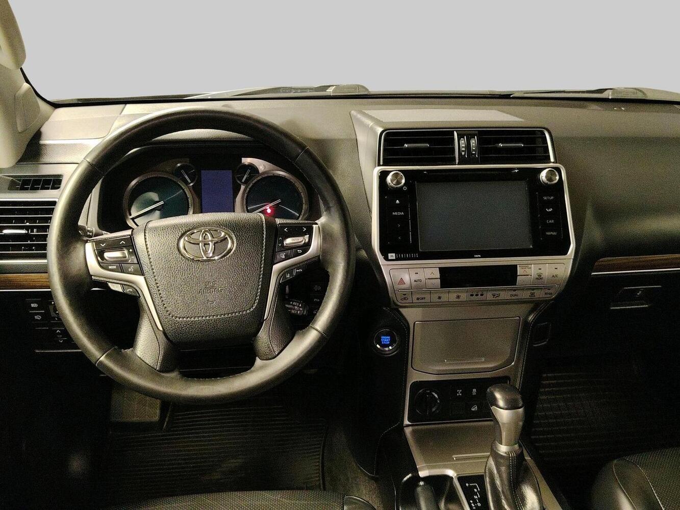 Toyota Land Cruiser vaihtoauto