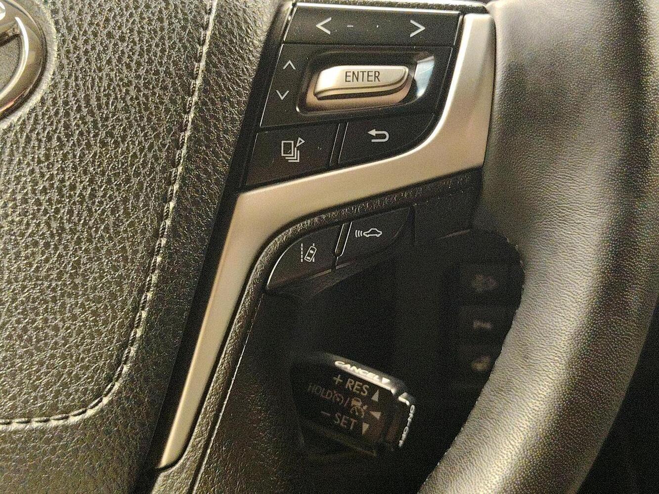 Toyota Land Cruiser vaihtoauto